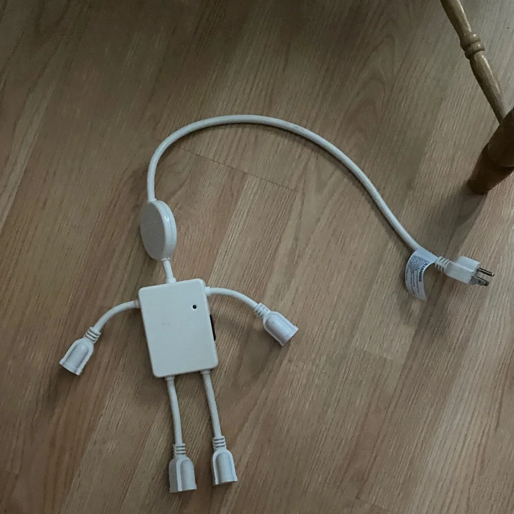 Funny Guy White Power Strip Multi Hub with Flexible extension Arms Excellent